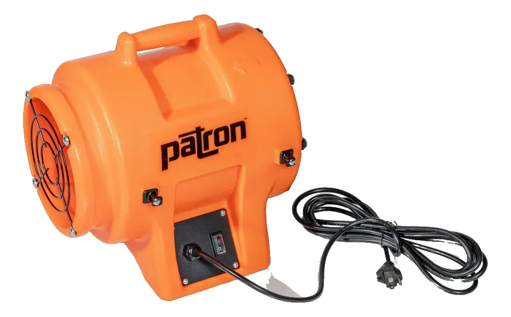 Ventilateur axial Patron FA-8 orange, vu de l’arrière avec son cordon