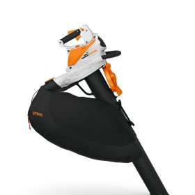 The pictures shown are sample photos. The actual appearance of the equipment features and their specific attachment to the product may differ from the pictorial representations, but will have the same functionality.